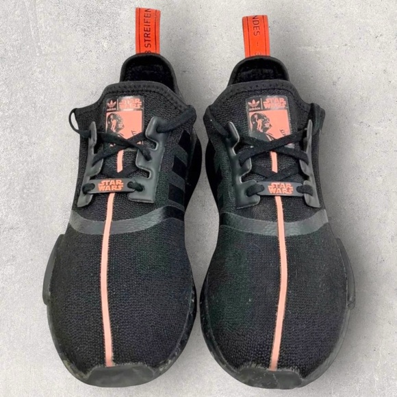 Adidas x Star Wars NMD Runner R1 J Darth Vader Youth Size 5.5Y - Picture 2 of 8